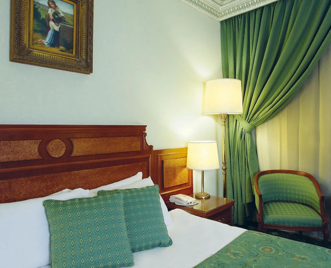 Serenada Golden Palace - Boutique Hotel Beirut