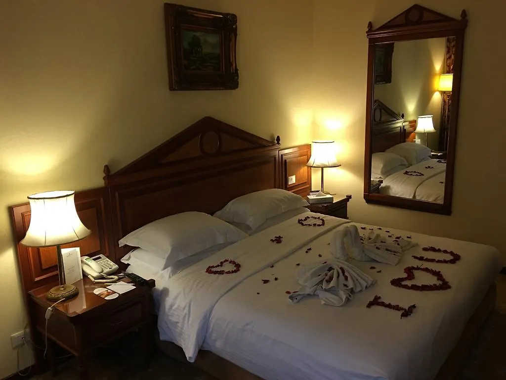 Serenada Golden Palace - Boutique Hotel Beirut