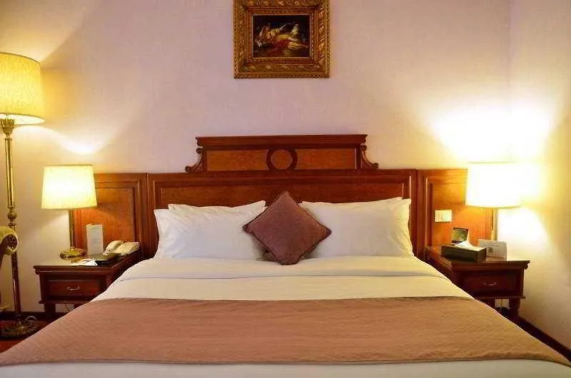 Serenada Golden Palace - Boutique Hotel Beirut
