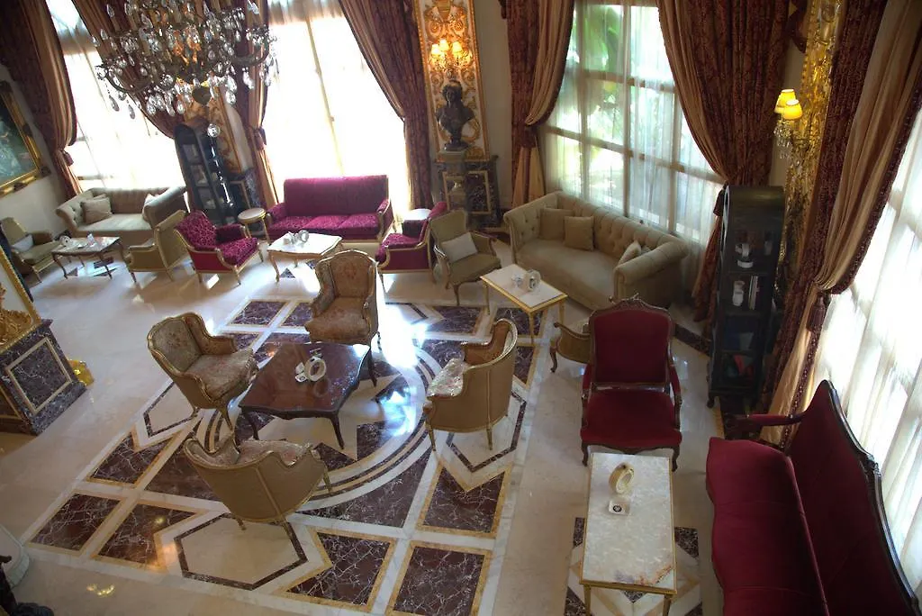 Serenada Golden Palace - Boutique Hotel Beirut 4*,