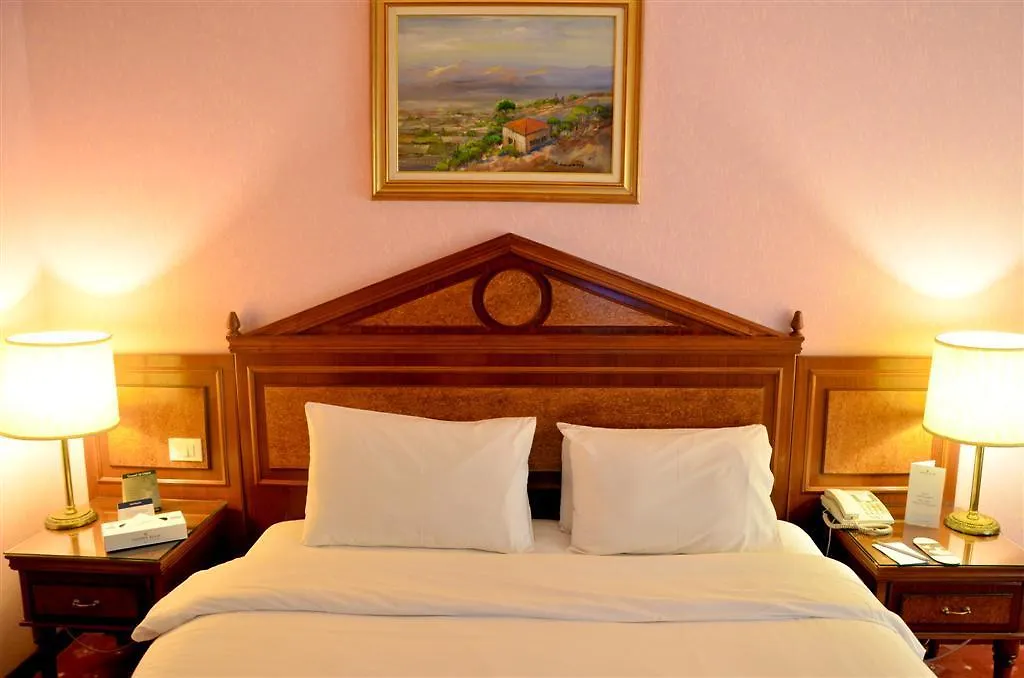 Serenada Golden Palace - Boutique Hotel Beirut